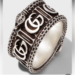 New GUCCI Ggard Ring unsex S Snk Mot Slv 3tur size 9 unisex rare made in Italy
